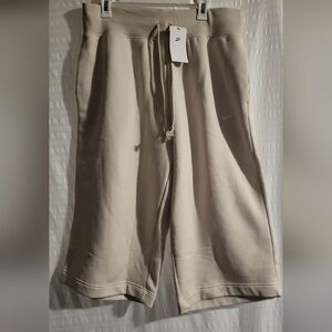 NWT Nike cropped wide leg sweatpants. High waisted.  Perfect neutral pants.  1X
